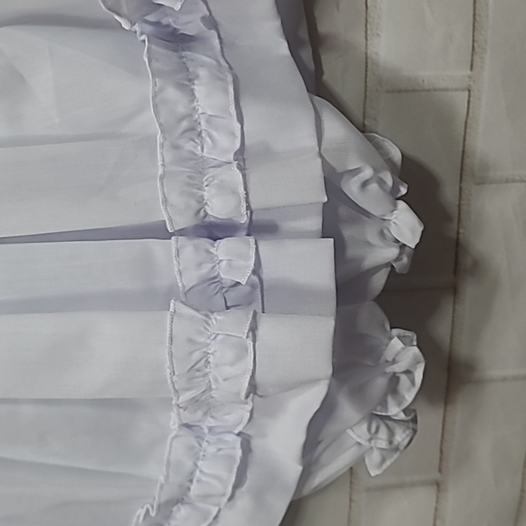 NWT Will' Beth white smocked Infant Dress - Picture 3 of 4